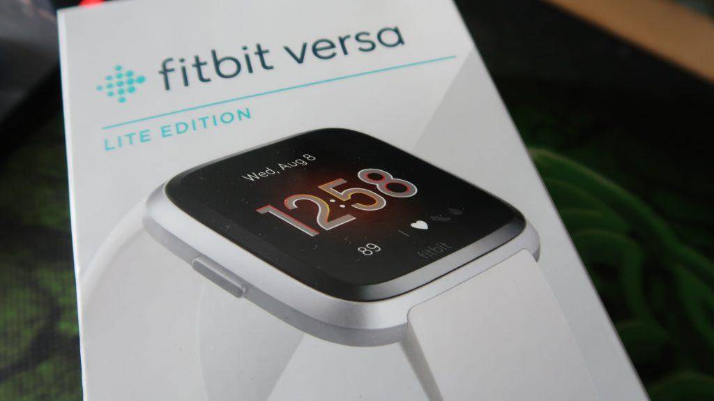 Fitbit Versa Lite Box